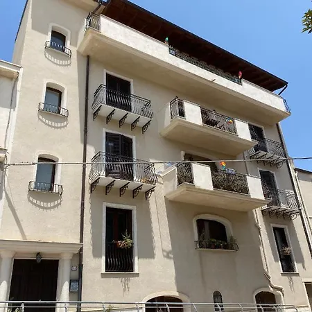 Scala Dei Turchi Palace レアルモンテ